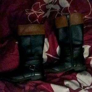Girl boots